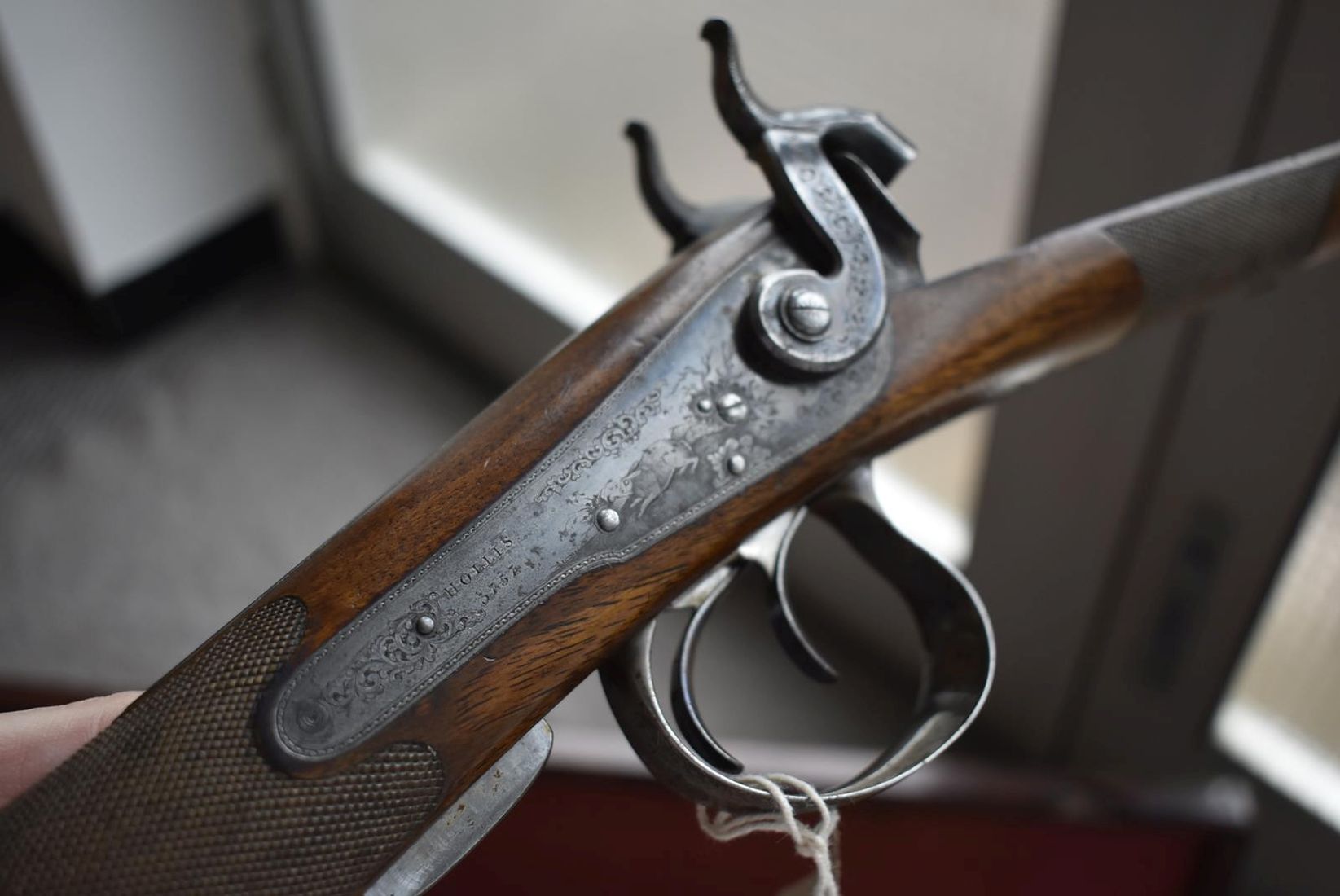 A GOOD CASED 11-BORE DOUBLE BARRELLED BRUSH OR HOWDAH GUN BY HOLLIS, 24inch sighted damascus barrels - Image 8 of 20