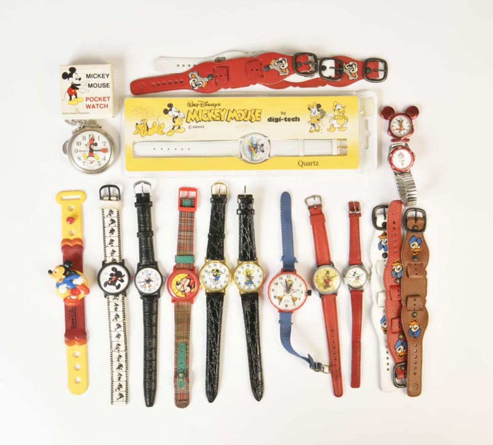 12 Watches, 1 Pocket Watch + several Wristbands with Disney Motives, function not checked, from