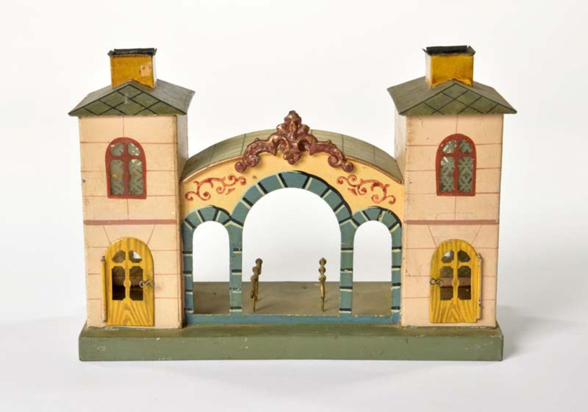 Märklin, Railway Station, Germany pw, paint d. due to age, otherwise good condition<