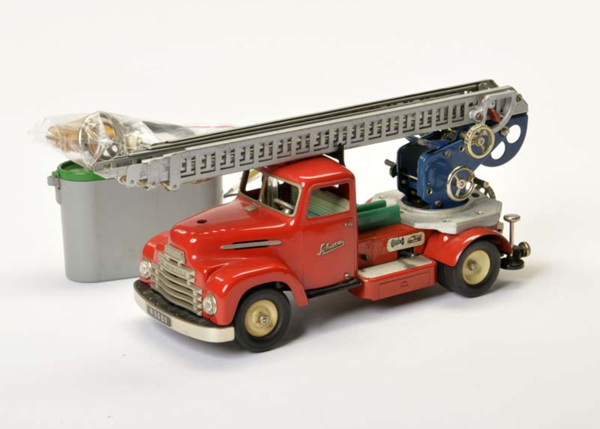 Schuco, Fire Engine 6080, tin, min. paint d. rear number plate replaced, with accessories, C 2+