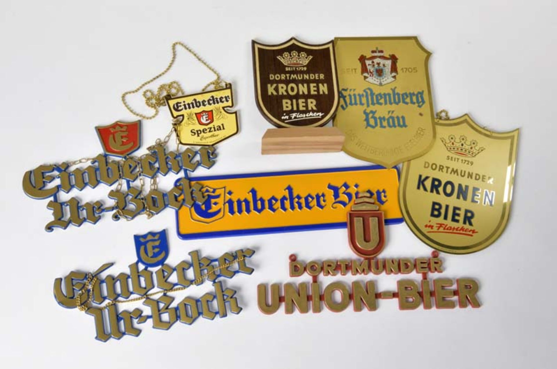 Bundle Advertising Signs/Displays Beer, 8 parts, mostly very good condition