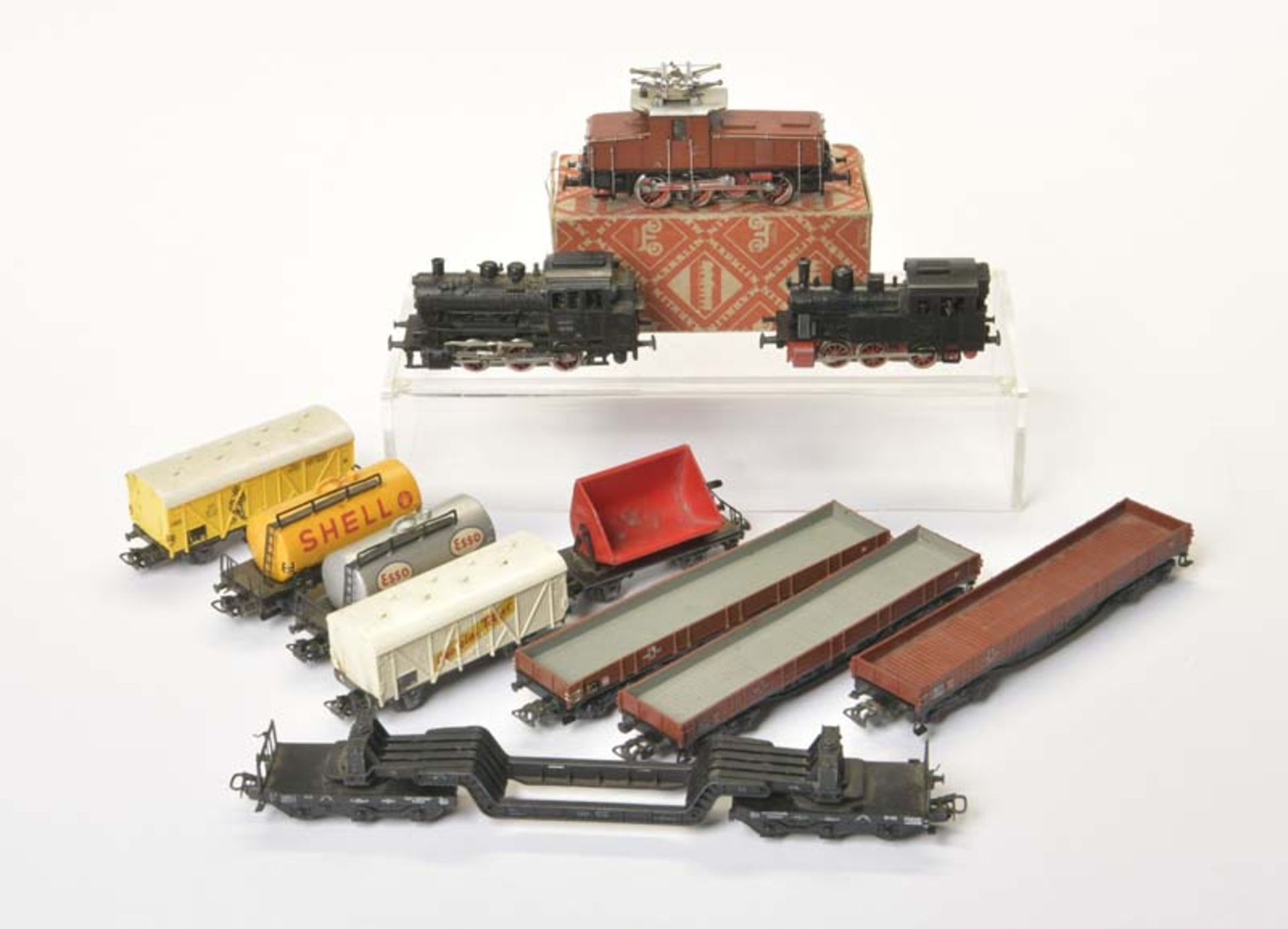 Märklin, 3 Locos + 9 Freight Wagons, W.-Germany, gauge H0, part. paint d., please inspect<