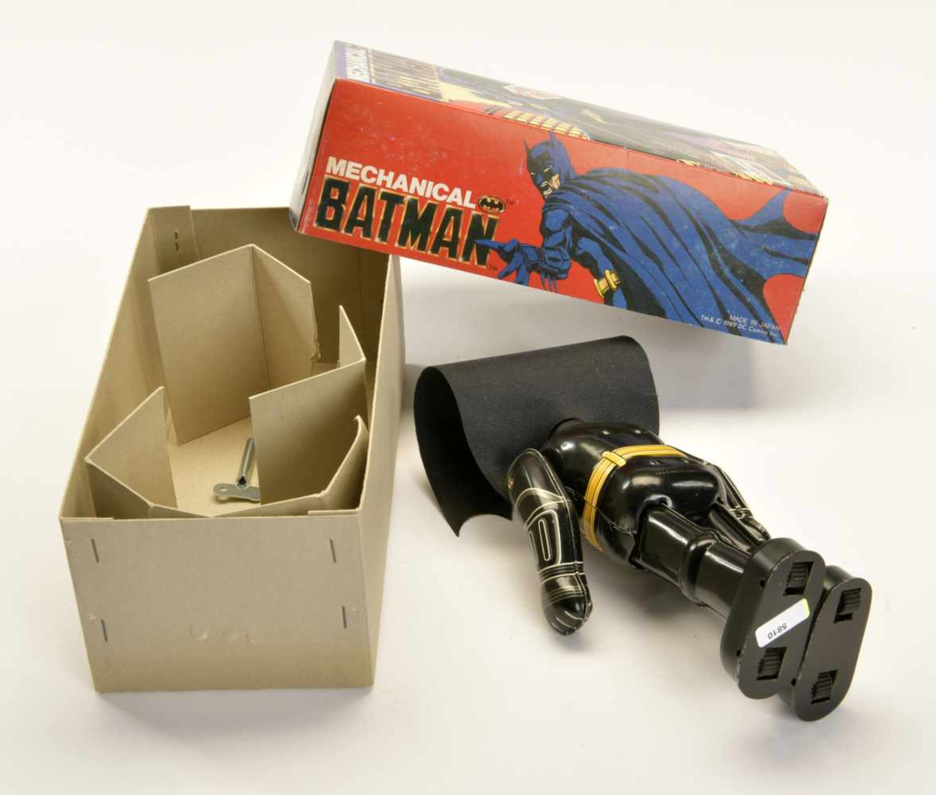 Biliken, Batman, Japan, tin, cw ok, box C 1, cape min. cracked, C 1- - Bild 2 aus 2