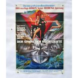 Filmplakat "Der Spion der mich liebte", 60x84 cm, Knickfalten, Tesafilmreste, sonst guter