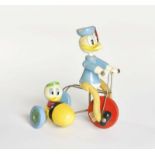 Donald Duck + Trick auf Dreirad, France, 22 cm, Holz, min. LM, 50er Jahre, Z 2
