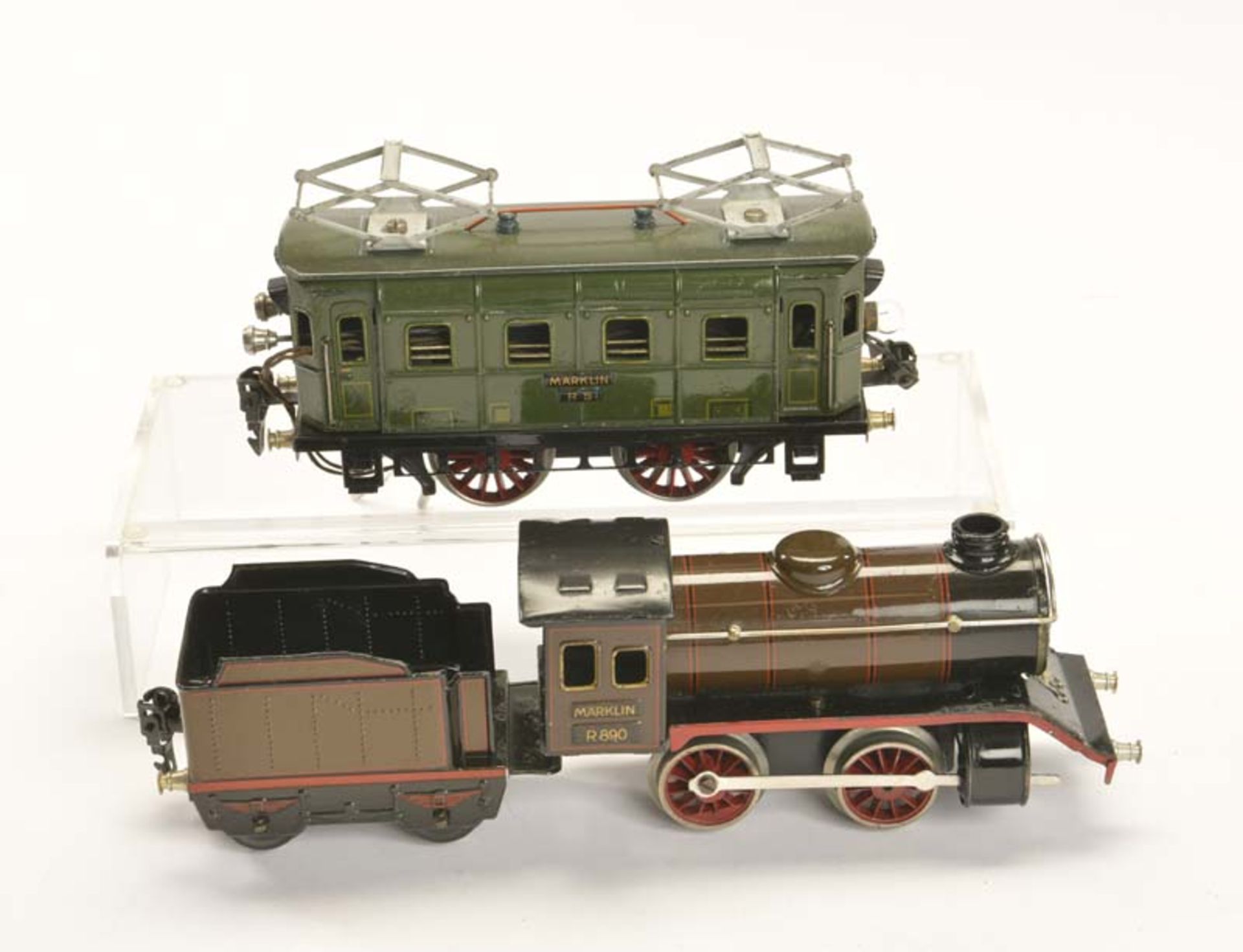 Märklin, Lok RS 900 B + Lok R 890, Germany, Spur 0, Blech, LM, 1x min. farblich ausgebessert, Z 2-/