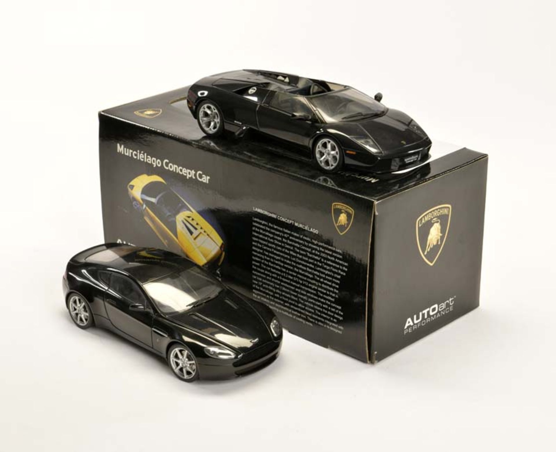 Autoart, Lamborghini Concept Car + Aston Martin V 8, 1:18, 1x Okt, Z 1