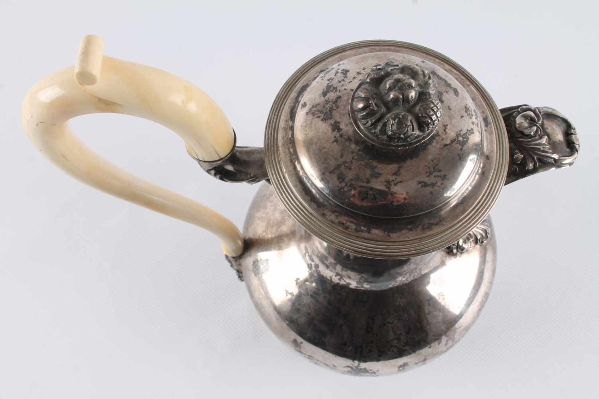 19. Jahrhundert, große Silber Kanne mit Beingriff, silber pot ivory handle, 19th century, - Bild 5 aus 7