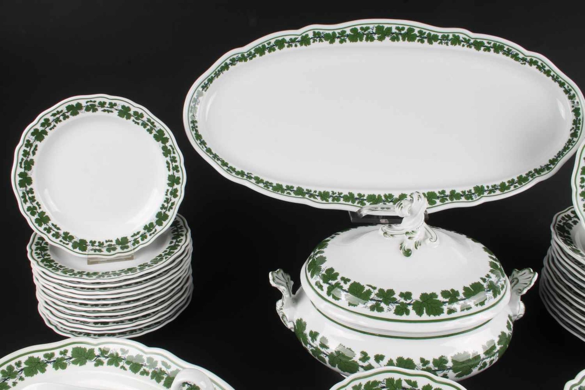 Meissen umfangreiches Speiseservice Weinlaub 1.Wahl, dining set,31-teiliges Porzellan, blaue - Bild 2 aus 6