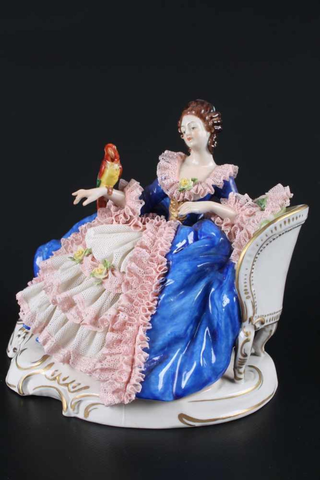 Aelteste Volkstedt Figur - galante Dame mit Papagei auf dem Arm, lady with parrot on her arm, - Bild 4 aus 6