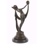 Art Deco Tänzerin mit Ball, Miguel Fernando Lopez (*1955), Art Deco dancer with ball,