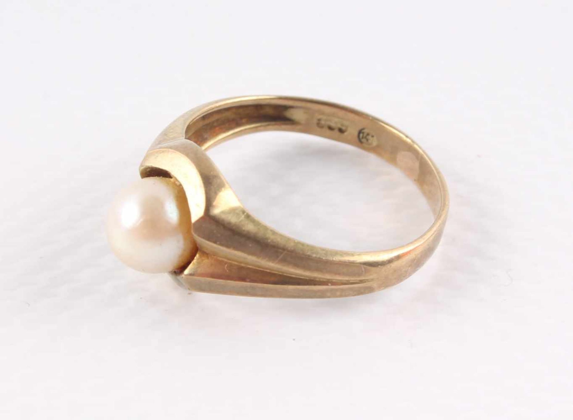 Goldring mit Perle 333 Gold, Gold ring with pearl, - Bild 2 aus 3