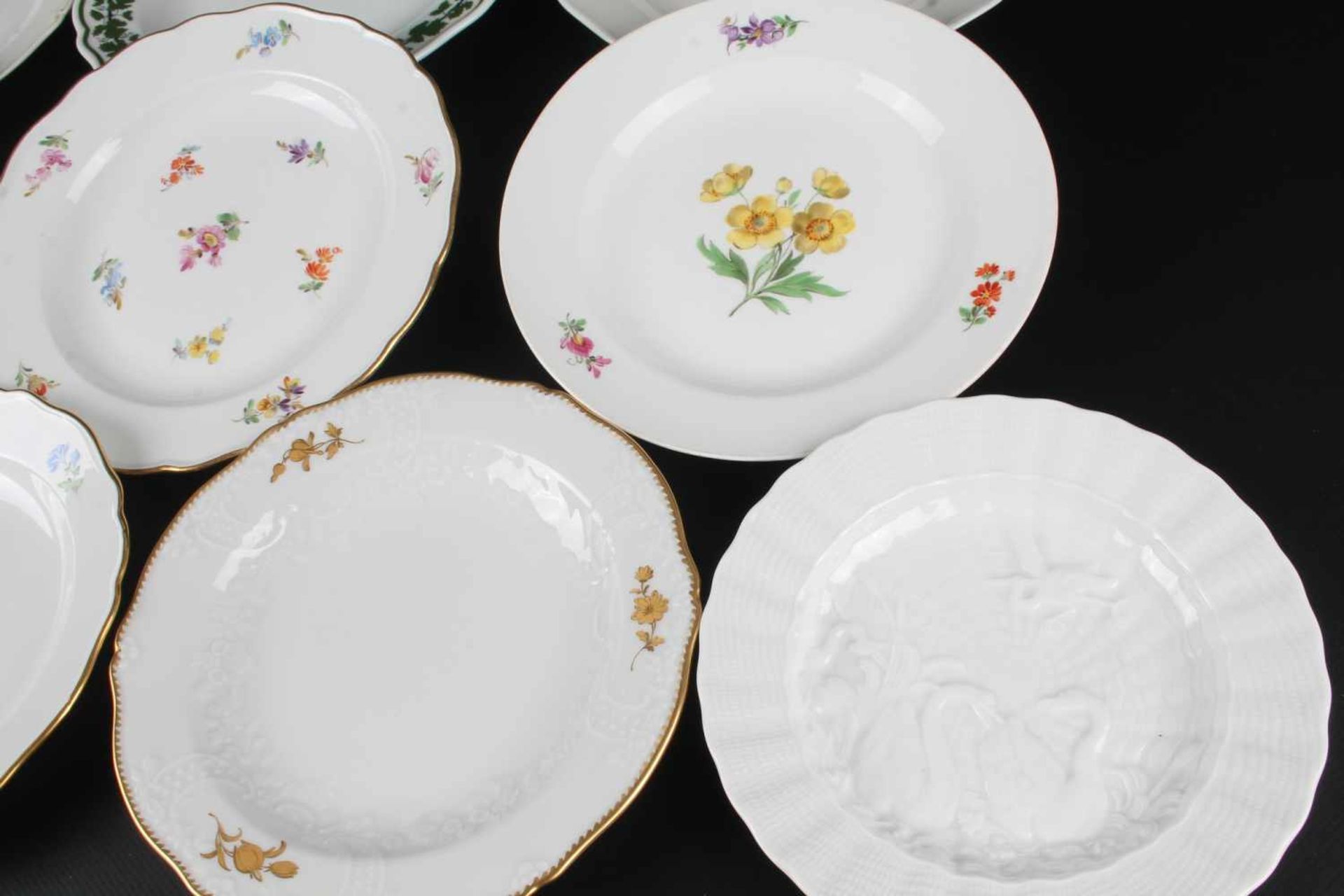 Meissen Konvolut Teller, lot plates,10 Porzellanteller mit diversen Dekoren, Obst- & - Bild 2 aus 8