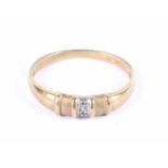 585 Goldring mit Diamant, 585 gold ring with diamond,