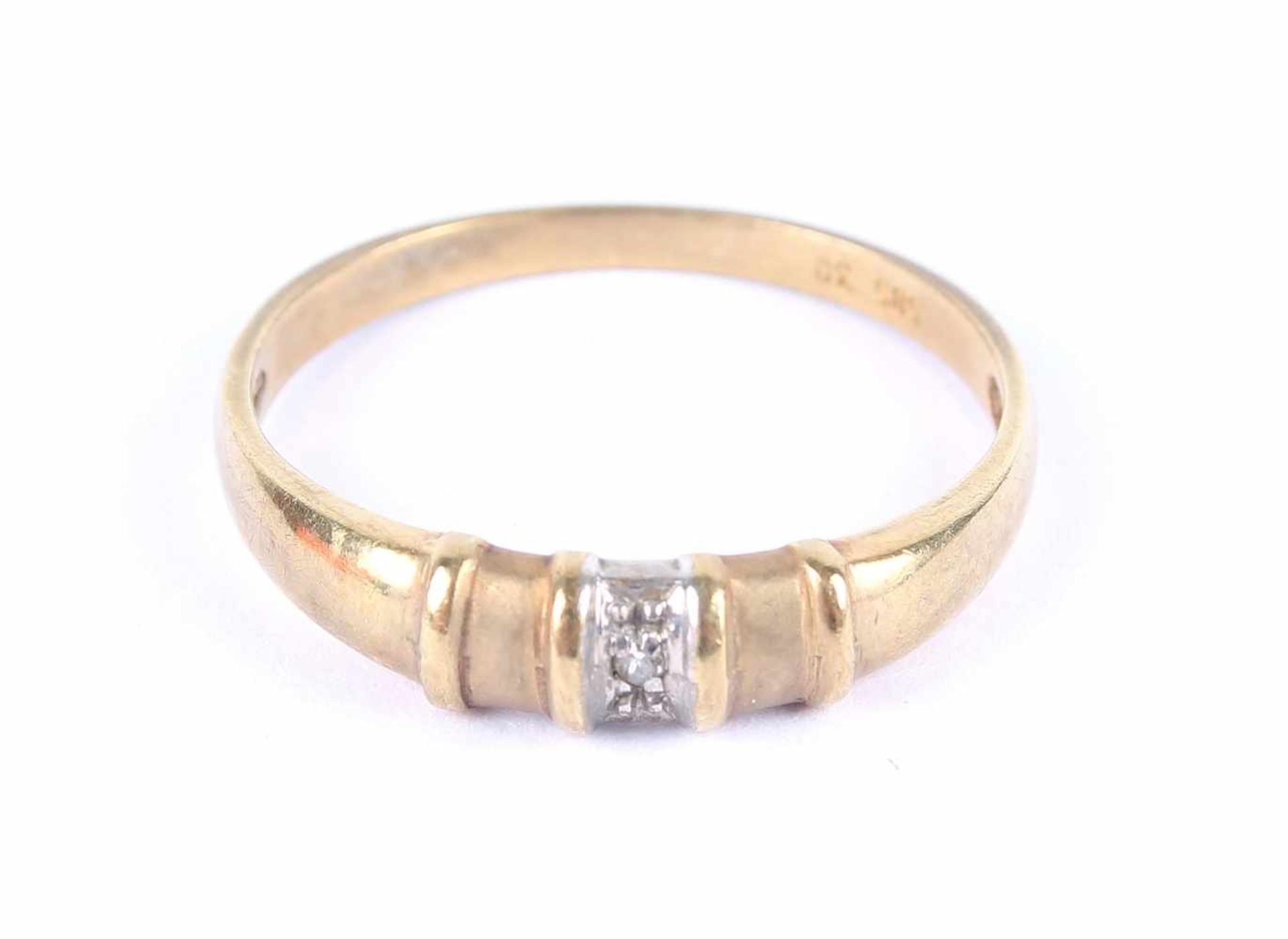 585 Goldring mit Diamant, 585 gold ring with diamond,