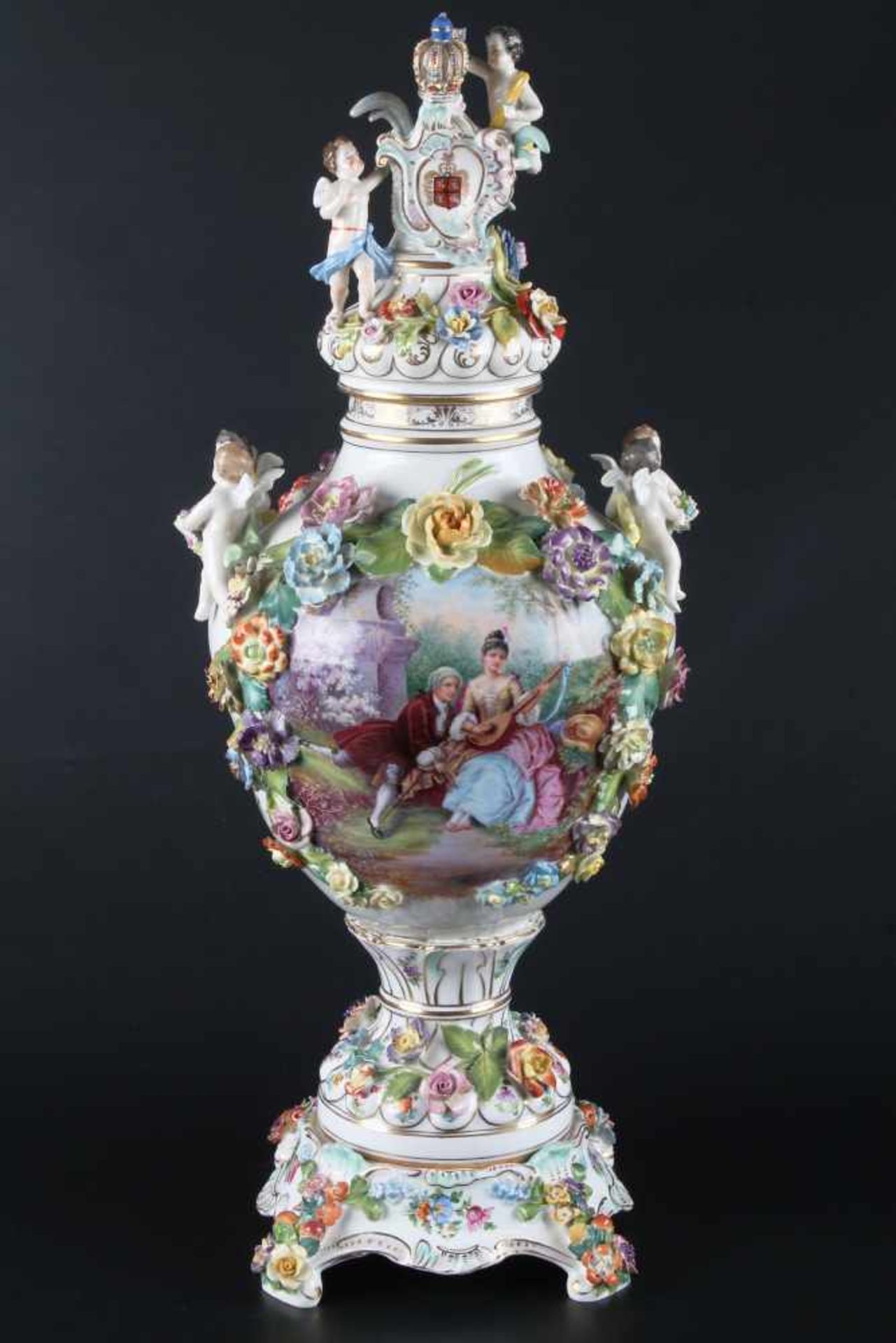 Große Potpourri Vase, Porzellan, H 61 cm x D 23 cm, figürliche Deckelvase mit Sachsen-Polen