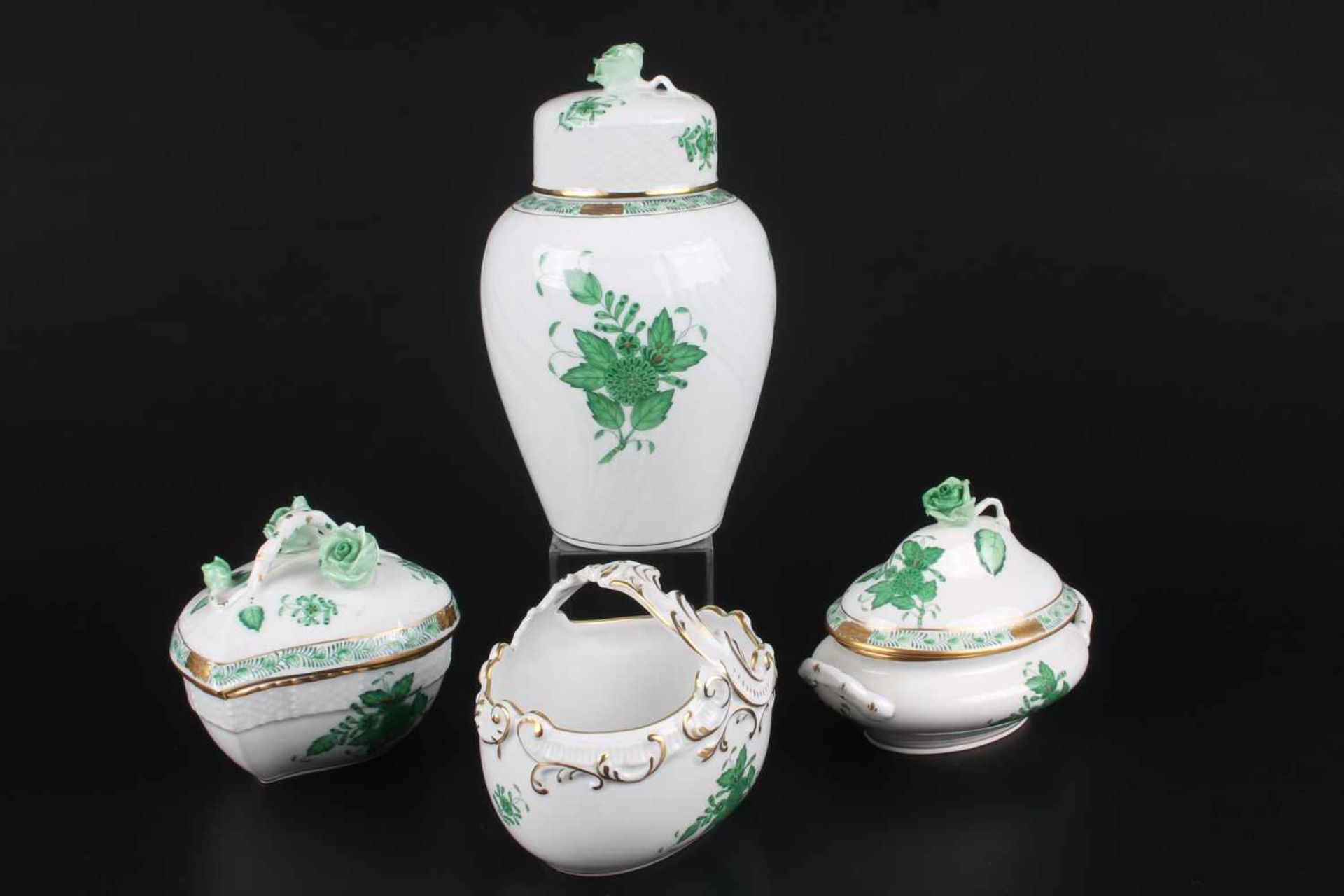 Konvolut Zierporzellan - Herend Apponyi Vert, decorative porcelain,4 Porzellanteile, Ungarn 20.