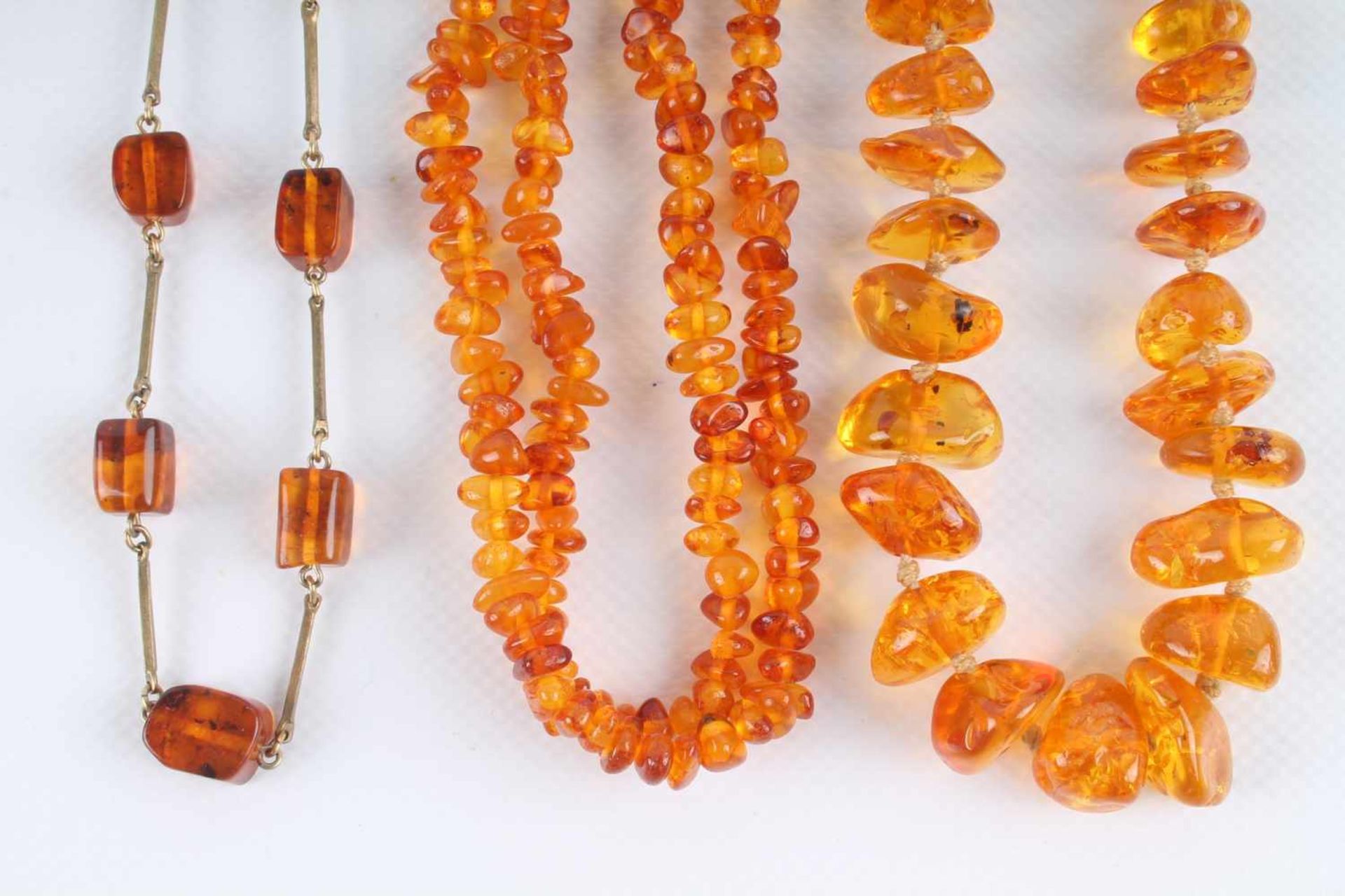 13 Bernsteinketten Amber, necklaces, - Bild 5 aus 6