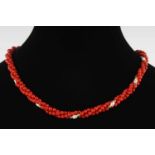 3-reihige Korallenkette mit Goldkugeln und Perlen, coral necklace with gold balls and pearls,