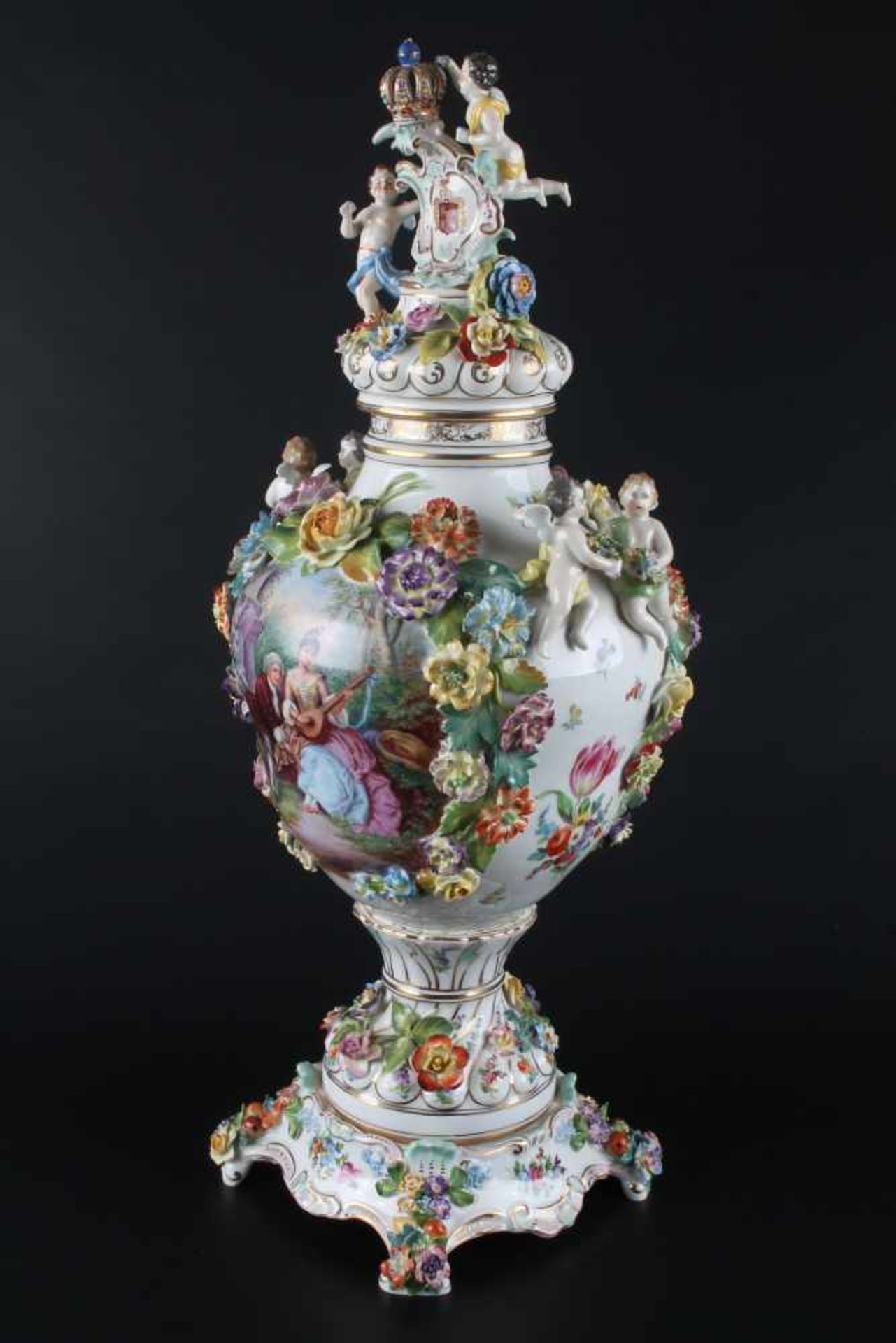 Große Potpourri Vase, Porzellan, H 61 cm x D 23 cm, figürliche Deckelvase mit Sachsen-Polen - Bild 8 aus 10