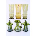 6 Gläser mit Schneemalerei, 6 glasses "Mary Gregory" style,grünes Glas, Schneemalerei, 3x Junge