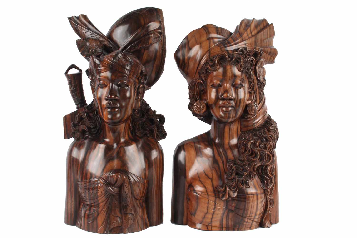 Großes balinesisches Figurenpaar, large pair of balinese figures,
