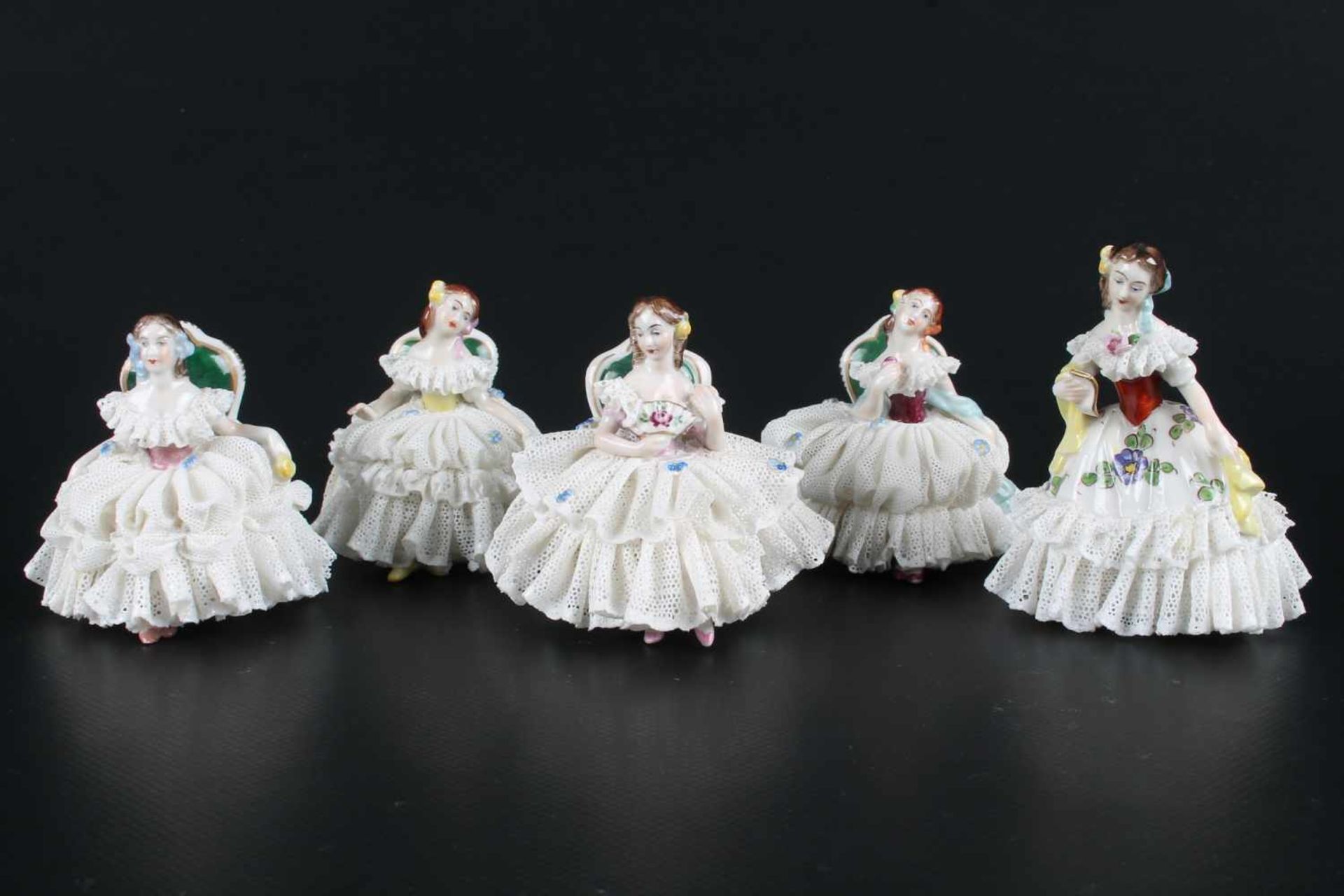 Aelteste Volkstedt - 7 Porzellanfiguren, 7 porcelain figures, - Bild 2 aus 5