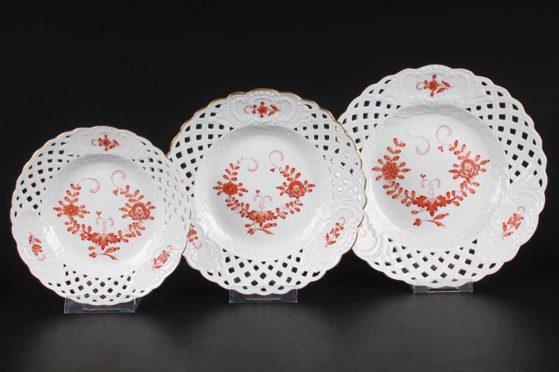 Meissen 3 Durchbruchteller Indisch Koralle, 3 plates indian coral,Porzellan, Schwertermarke 1.