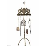 Bronze Kamingarnitur mit Amsterdamer Wappen, 19. Jahrhundert, 5-piece fireplace set with coat of