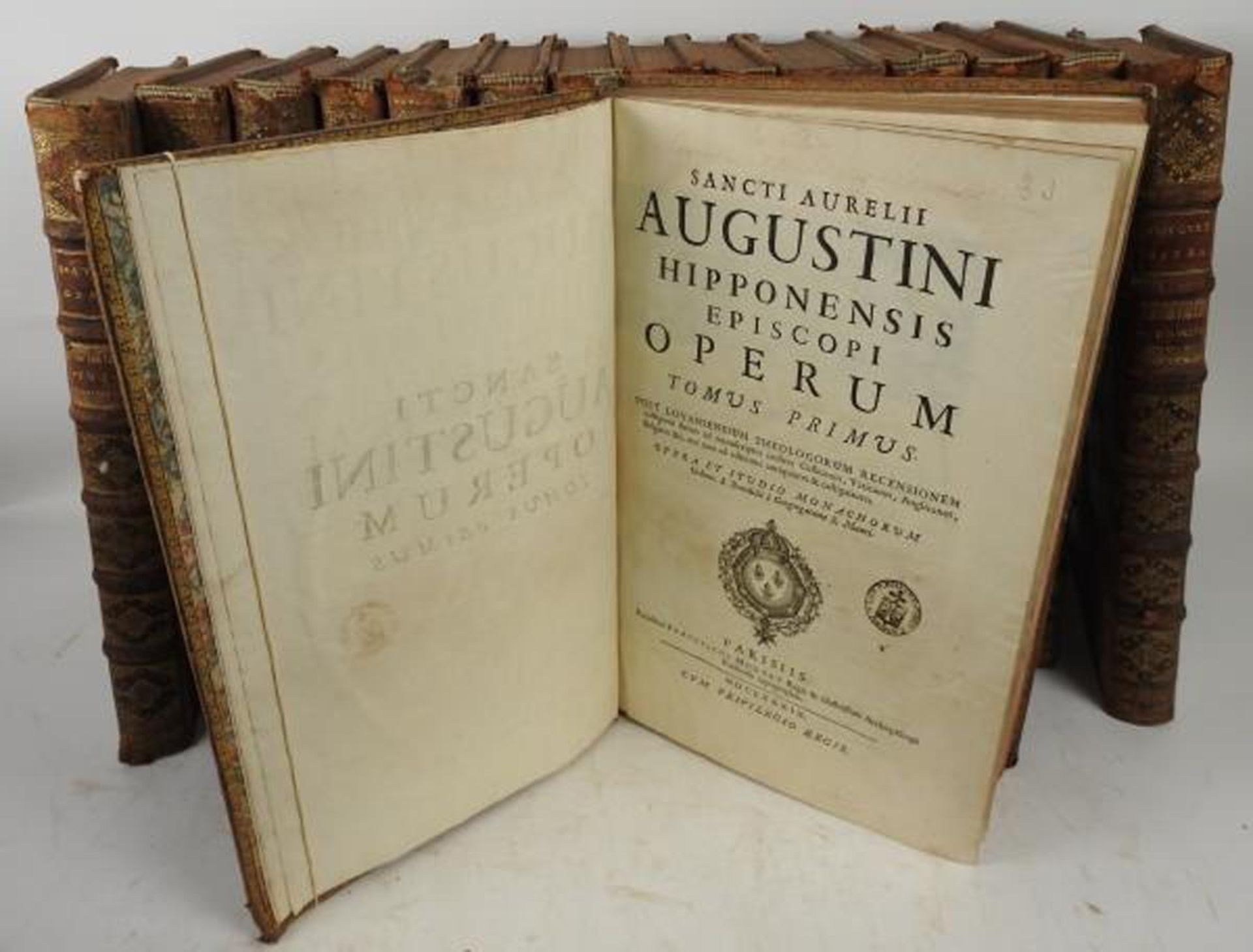 Augustinus,A.