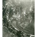 Doisneau, Robert(1912-1994). Aubusson. La ville (vue del la Colline). Luftaufnahmen der Stadt m