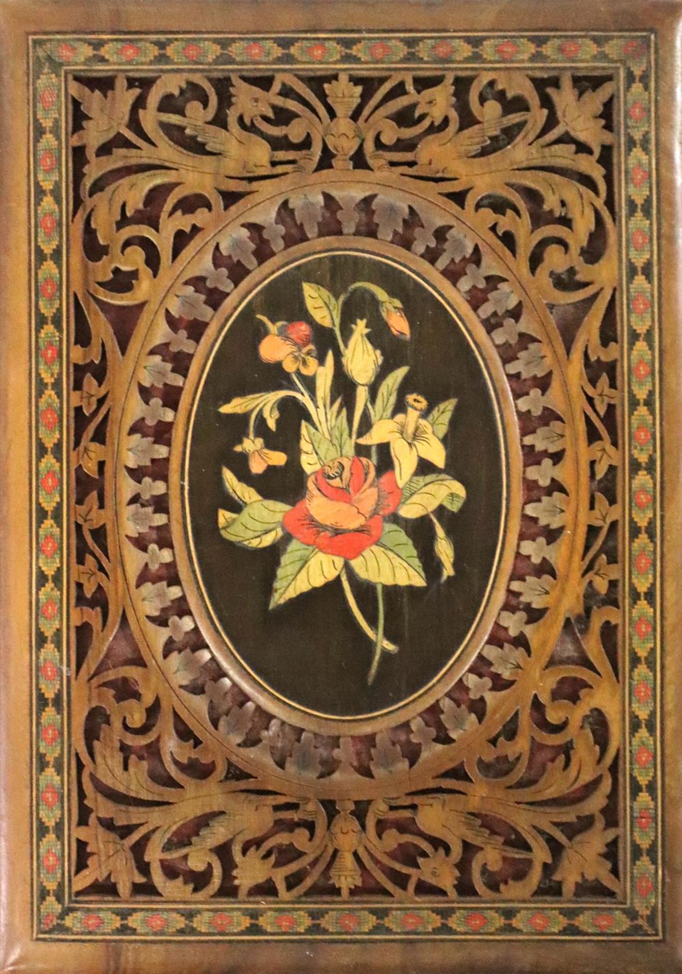 KonvolutKonvolut mit 3 Holzkladden m. versch. Dekors. 2 davon m. z.T. bunten IntarsienaKonv - Bild 3 aus 3