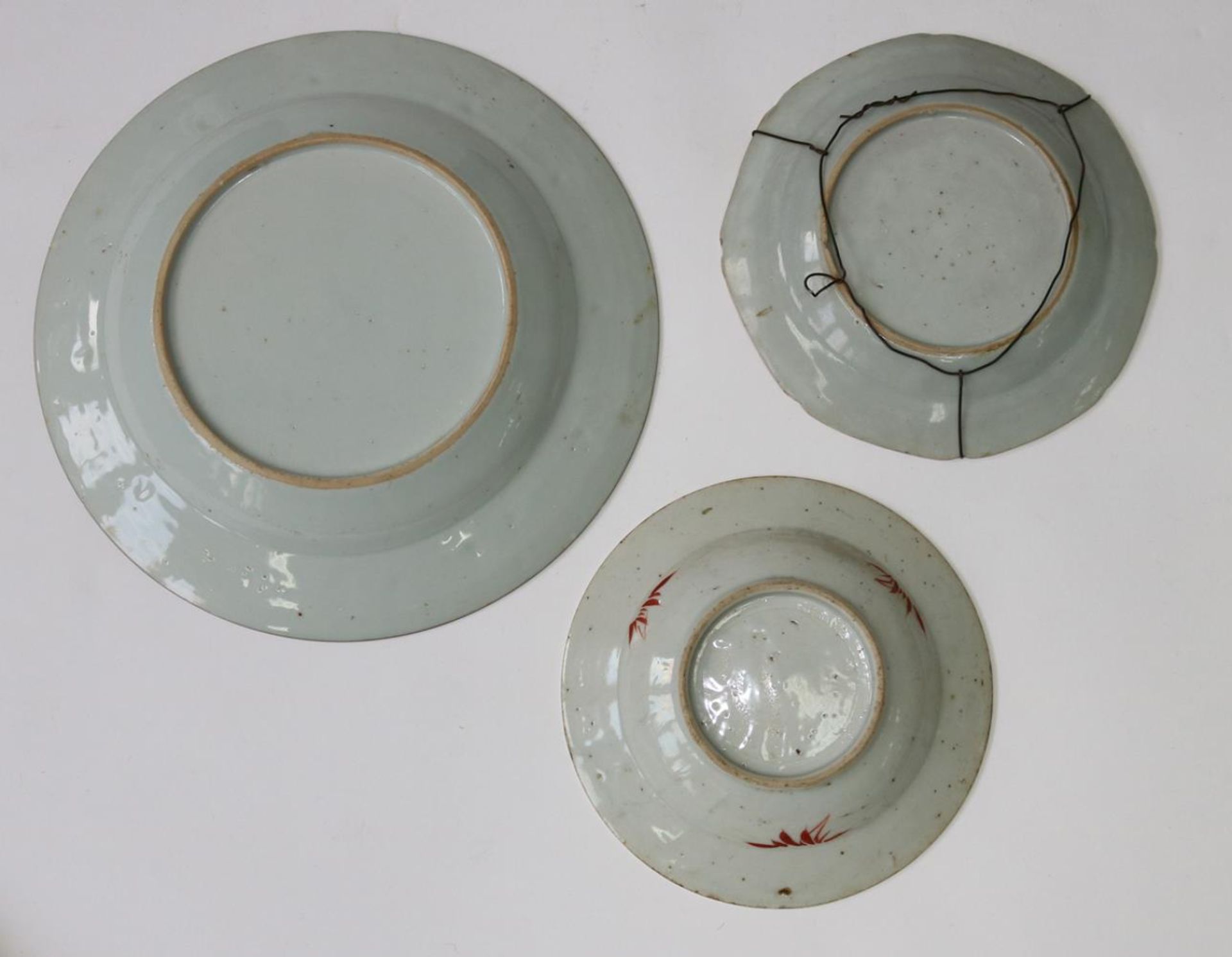 China 1 PlatteChina 1 Platte u. 4 Teller. Wohl 17. - 19.Jh. Durchmesser von 15,5 - 32,5Chin - Bild 3 aus 3