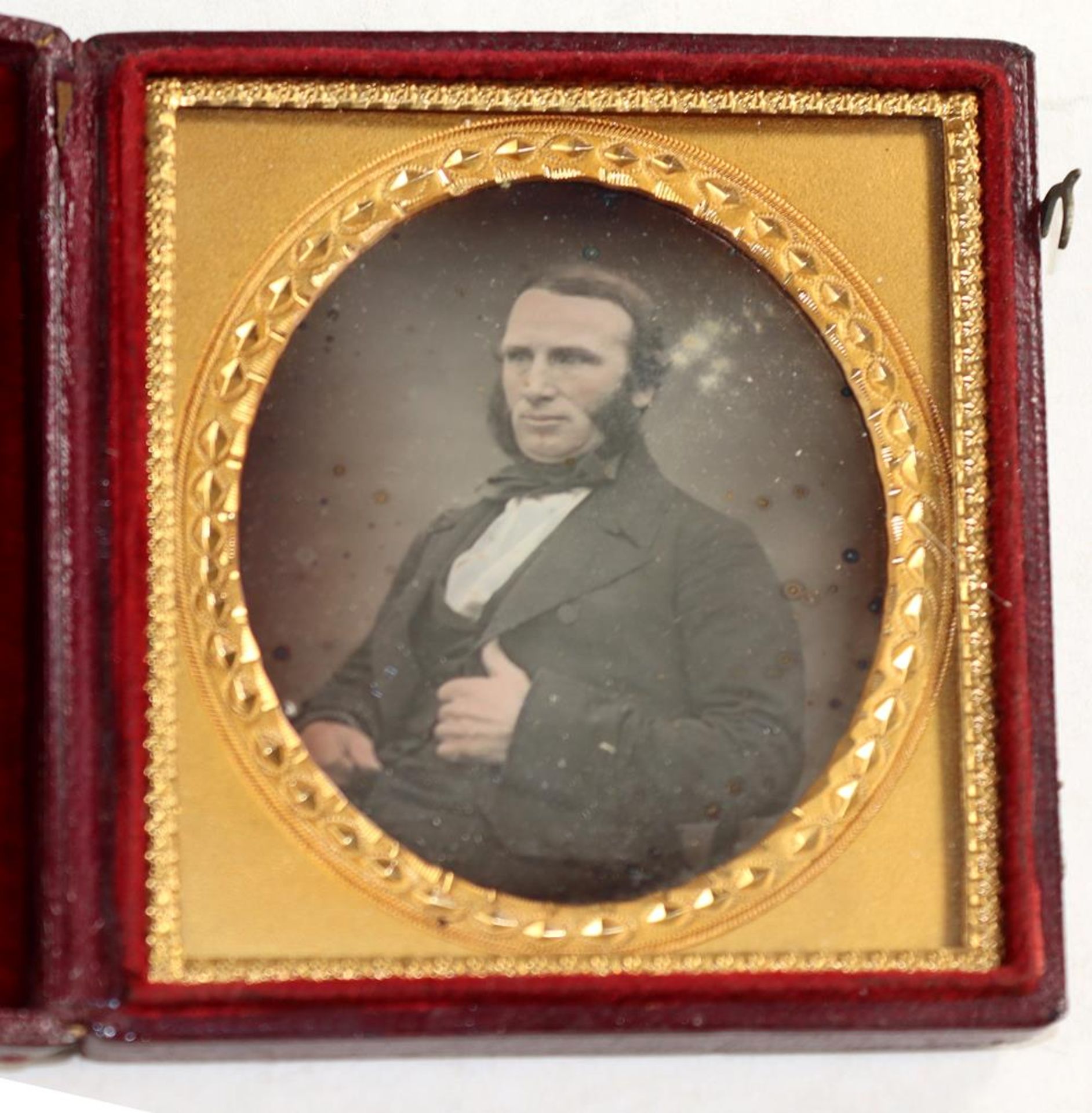 Daguerreotypie, um 1850.Daguerreotypie, um 1850. Portrait eines Mannes in mittlerem AltDagu - Image 2 of 2