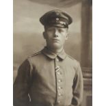 Portraitphotographie.Portraitphotographie. Bildnis eines Offiziers 1. Weltkrieg - 'ZurPortr