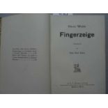 Wilde, O.Fingerzeige. Deutsch von F.P. Greve. Minden, Bruns, (1903). VIII, 268 S. OLwd. (Kap. leicht