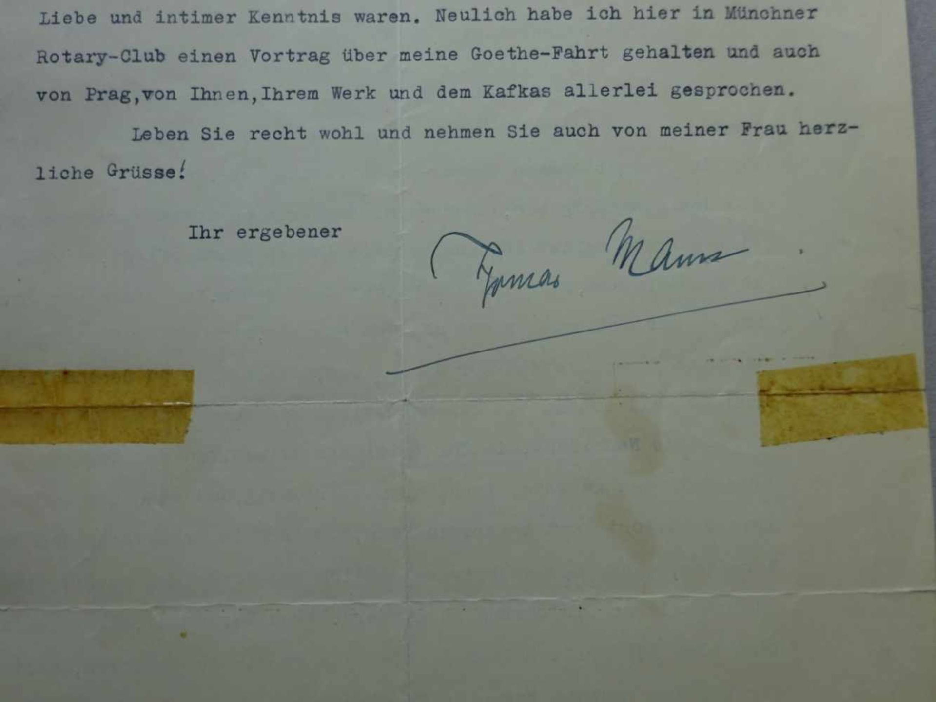 Brod, Max.- Mann, Thomas (Schriftsteller; 1875-1955). Maschinenschriftlicher Brief mit eigenhändiger - Bild 3 aus 4