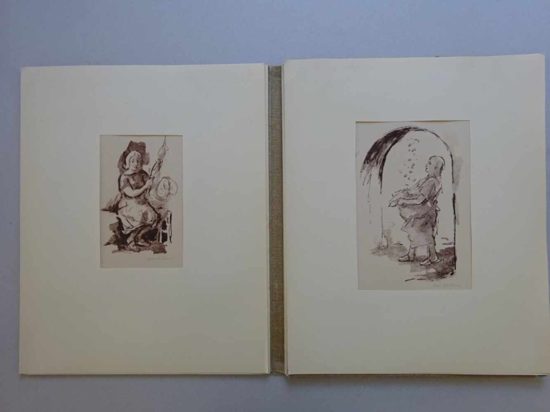 Pressendrucke.- Schubert, OttoFrau Holle. Mappe mit lithogr. Titelblatt u. 12 Lithographien, alle - Bild 3 aus 5