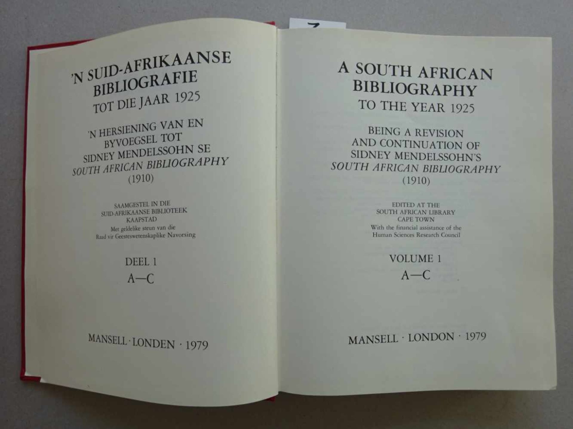 Bibliographie.-A South African Bibliography to the year 1925. Being a revision and continuation of - Bild 2 aus 3