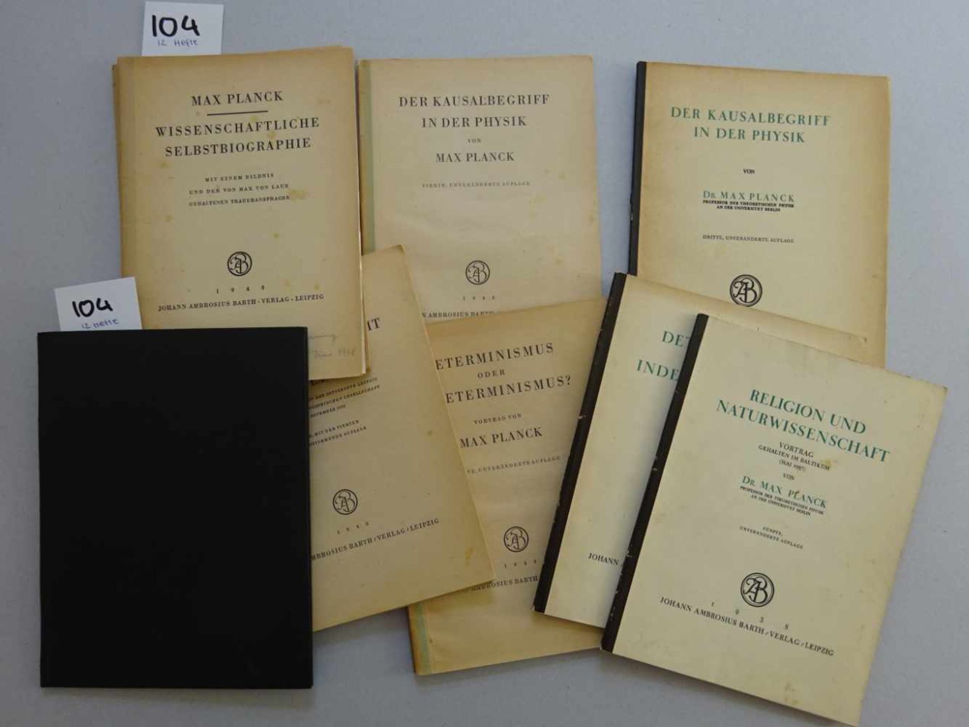 Planck, M.Konvolut von 7 Schriften (davon 4 in mehreren Ausgaben). Leipzig, Barth, um 1940. Meist