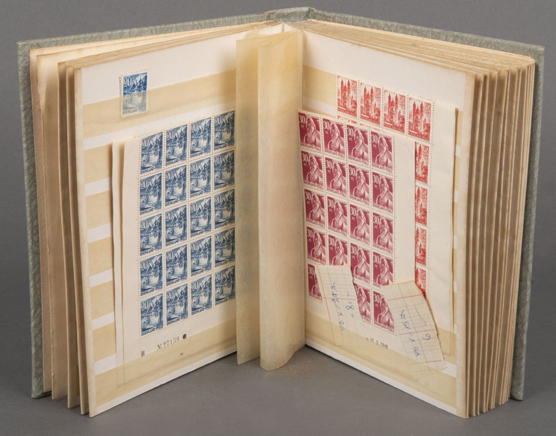 Briefmarkenalbum, meist BRD, Großbritannien, Italien, Nachkriegszeit.