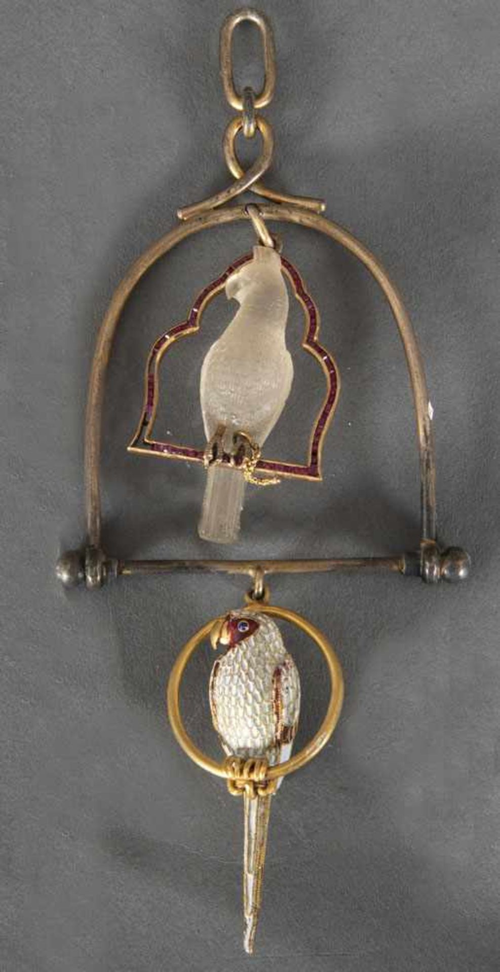 Zier-Vogelkäfig. Paris 19. Jh., Silbergestell, bunt emailliert und besetzt mit vier herzförmigen - Bild 2 aus 2