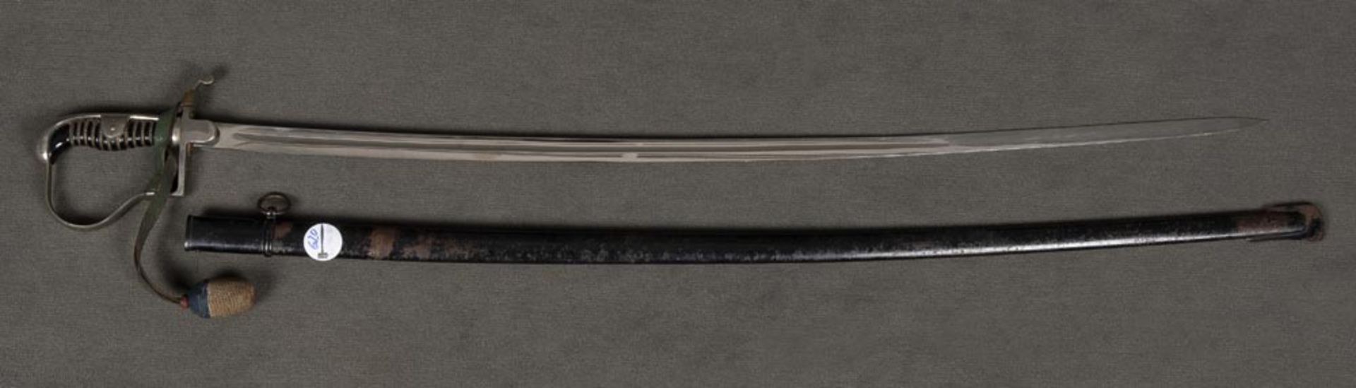 Reichswehr-Kavalleriesäbel mit Portepee, Hersteller ?Eickhorn?, in Scheide, L=107 cm.Reichswehr-