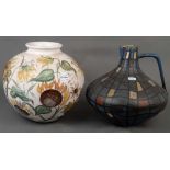 Vase und Henkelkanne, u.a. Krösselbach 20. Jh. Keramik, bunt bemalt mit Floral- bzw. geometrischem