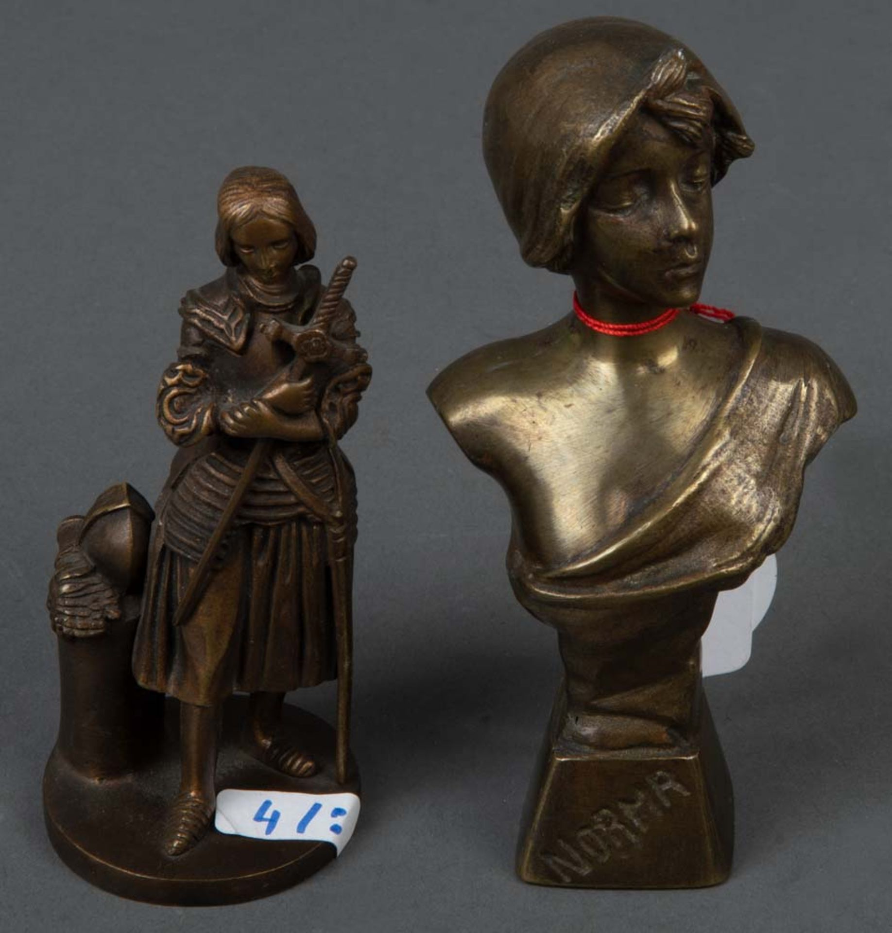 Frauenbüste Norma und Jeanne dArc. Frankreich 19./20. Jh. Bronze, Norma sign. Loeneniy, H=12