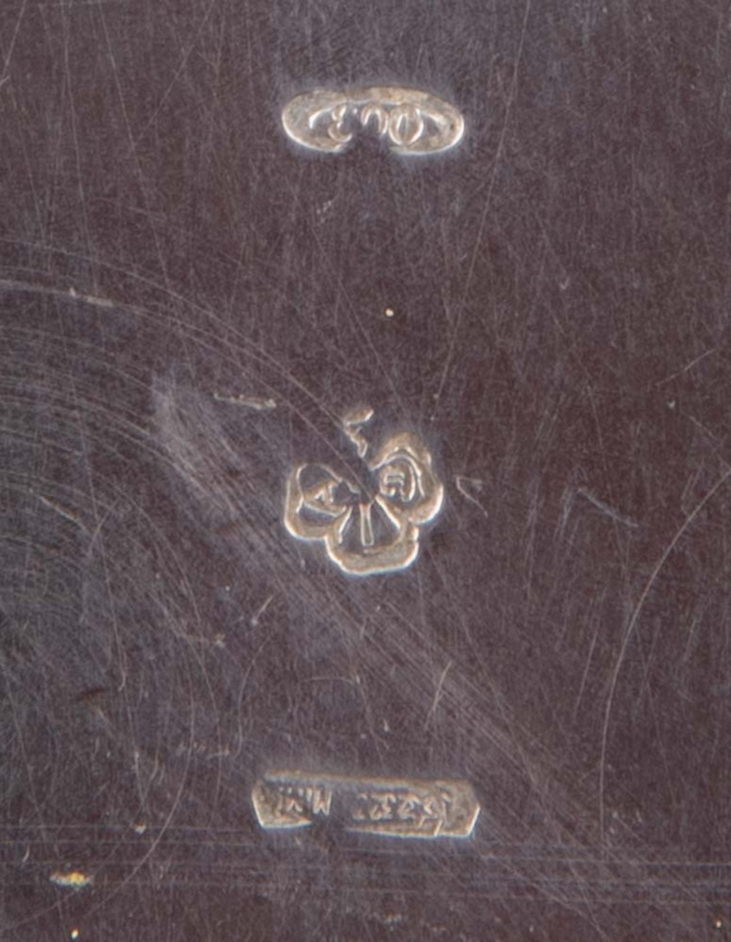 Fußschale und Schale. Deutsch 20. Jh. Silber, ca. 1.600 g, H=6 cm, B=40 cm, T=30 cm / H=11 cm, B=48 - Bild 2 aus 2