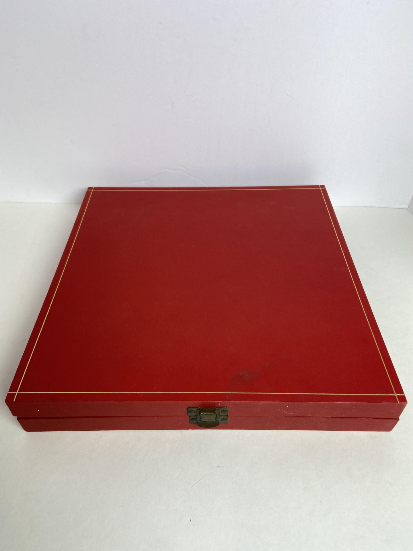 1970's Cartier Polished Pewter Platter in Box and with Dust Cover - Image 5 of 6