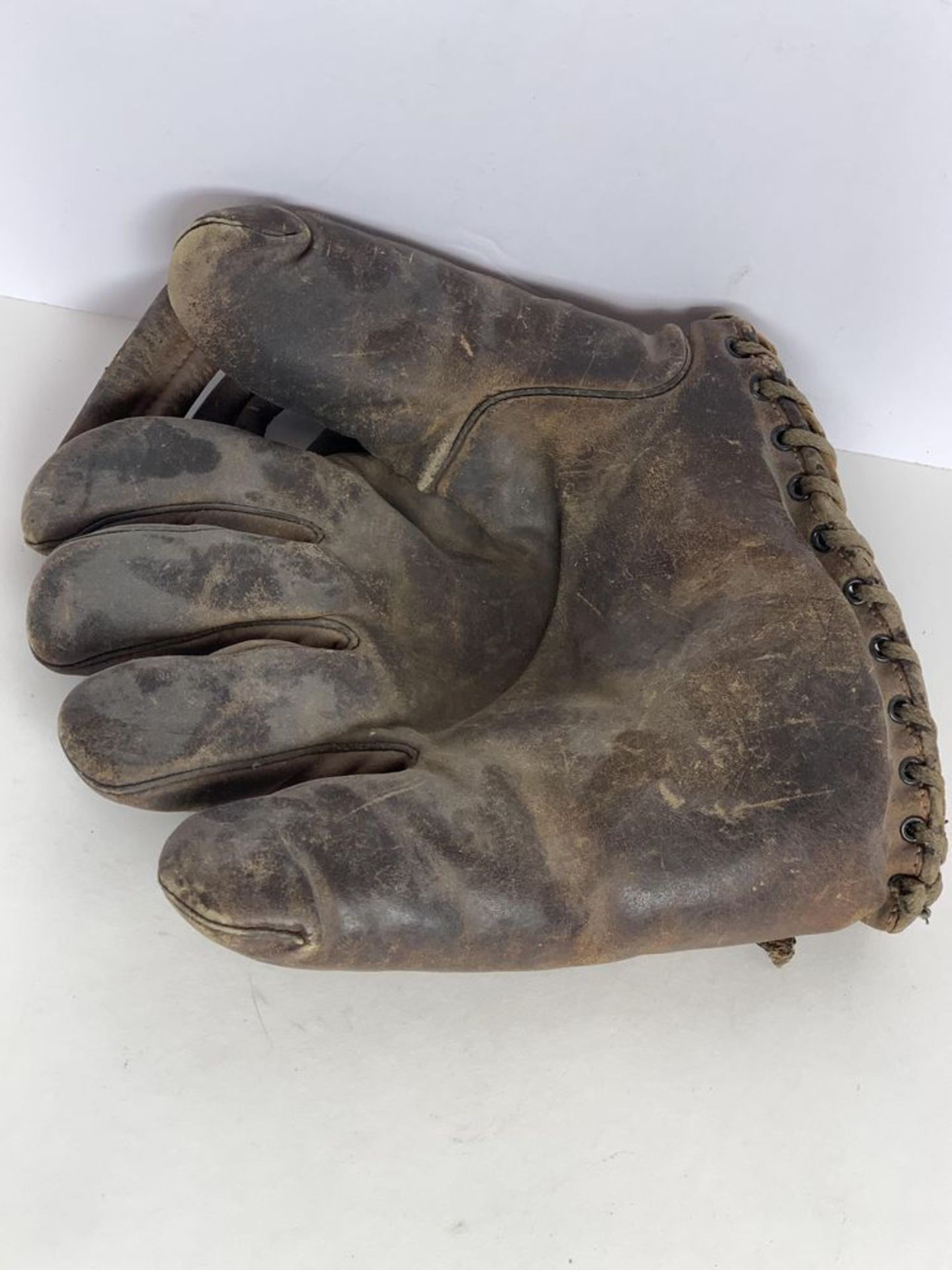 3 Vintage Baseball Gloves and Balls, Sports Memorabilia - Image 4 of 9