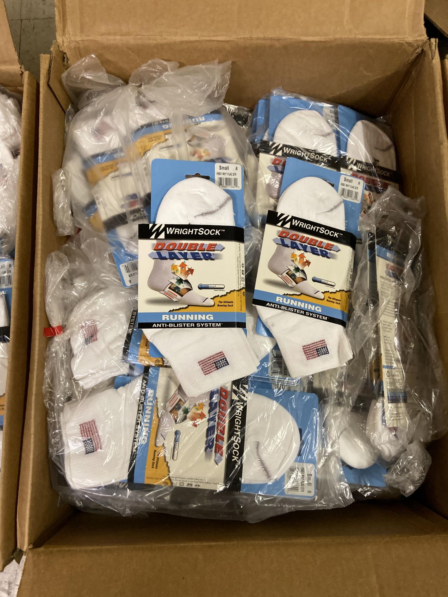 500+ packs of New Socks, Wrightsock Running, Double Layer, USA America Flag White Lot is - Image 4 of 5