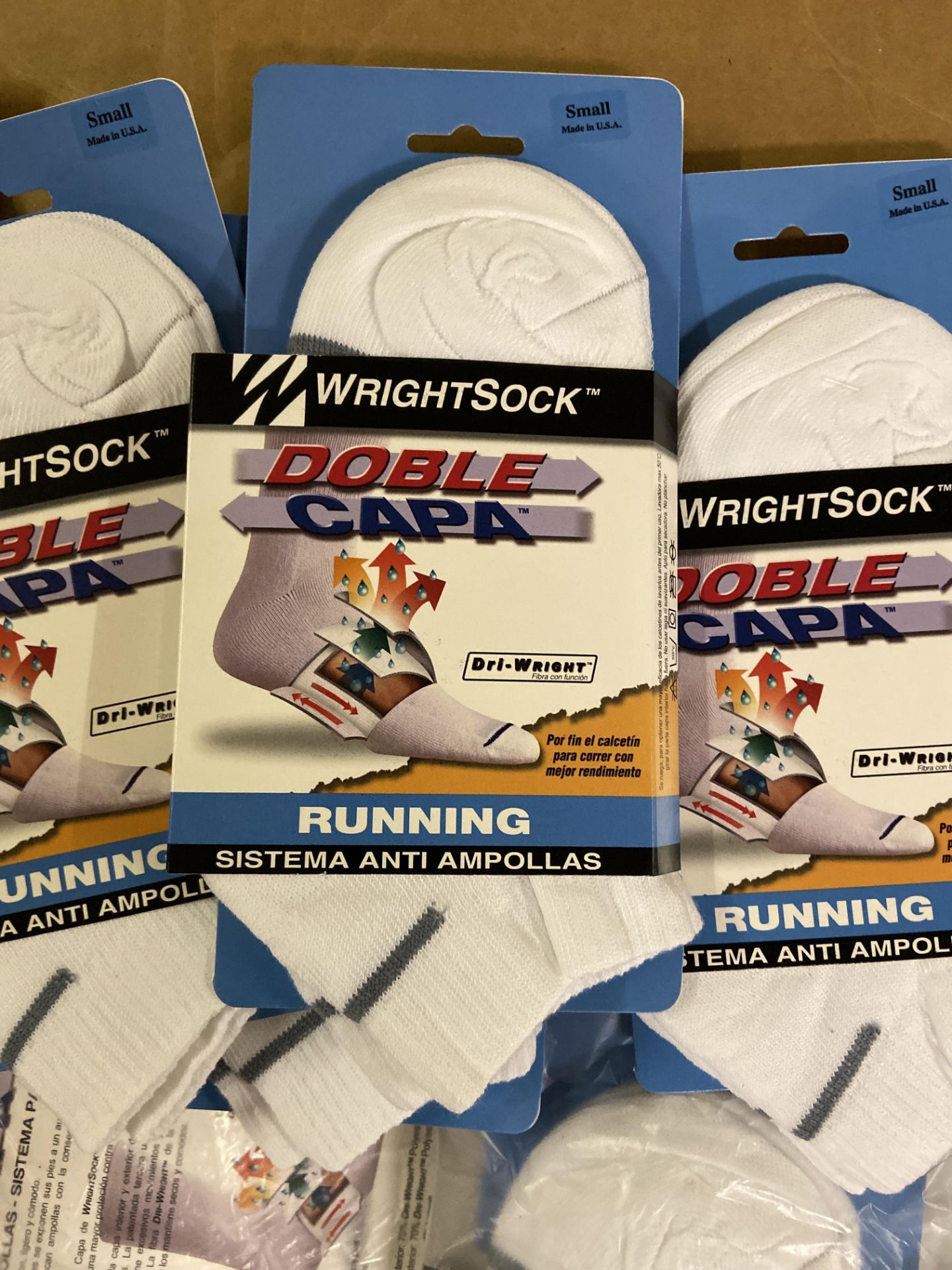 500+ packs of New Socks, Wrightsock Running and Coolmesh, Double Layer, White with Various Stripe - Image 6 of 7